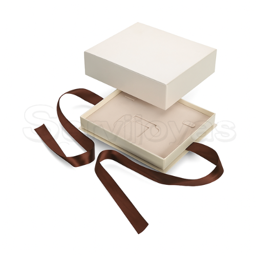 Caja Rubi Arras Mediano Medidas: 17.5x14.8x5cm 1649