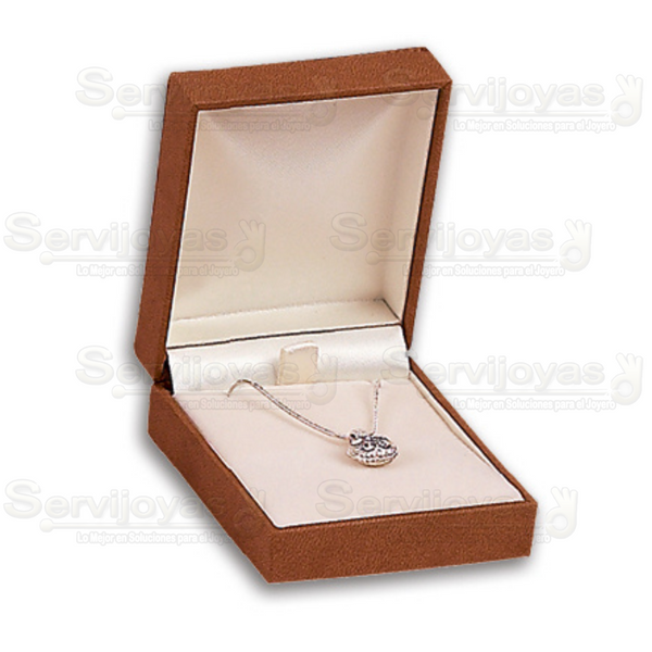 Estuche Italia Beige Cadena con Dije Medidas: 6.9x8x3.2cm 4406.BG